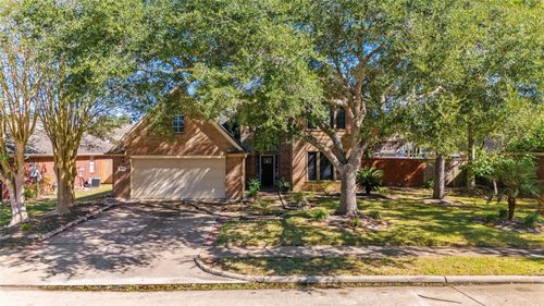 1605 Gatecreek Dr, Pearland, TX, 77581-8107 | Card Image