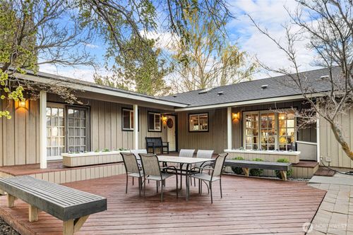 221 Cross Creek Dr, Ellensburg, WA, 98926-8531 | Card Image