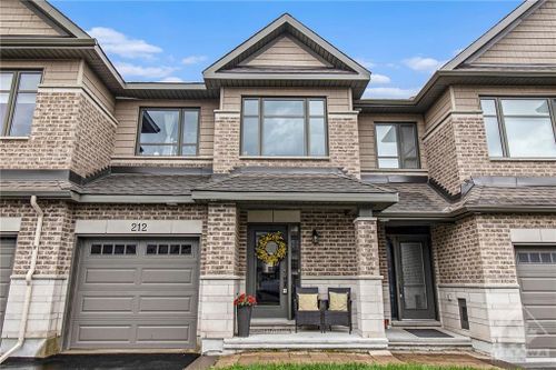 212 Purchase Cres, Ottawa, ON, K2S2L8 | Card Image