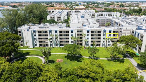 2432-10000 Nw 80th Ct, Hialeah Gardens, FL, 33016-2265 | Card Image