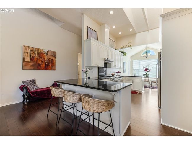 5725 Windfield Loop, House other with 3 bedrooms, 2 bathrooms and 2 parking in Lake Oswego OR | Image 7