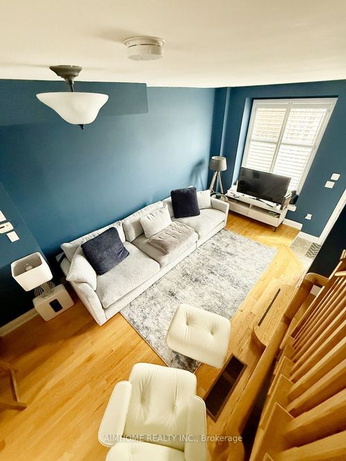 38 Raffeix Lane, Toronto, ON, M5A0G5 | Card Image