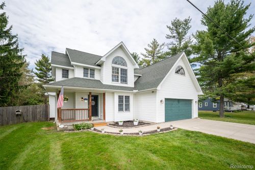 11363 Mckinley Rd, Montrose, MI, 48457-9007 | Card Image
