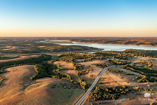 00000 Hi View Dr, Home with 0 bedrooms, 0 bathrooms and null parking in Manhattan KS | Image 5