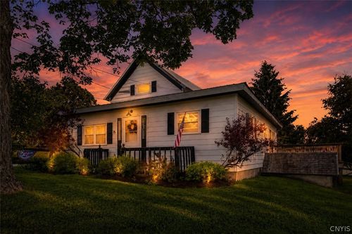 15 High St, Richfield Springs, NY, 13439-4211 | Card Image