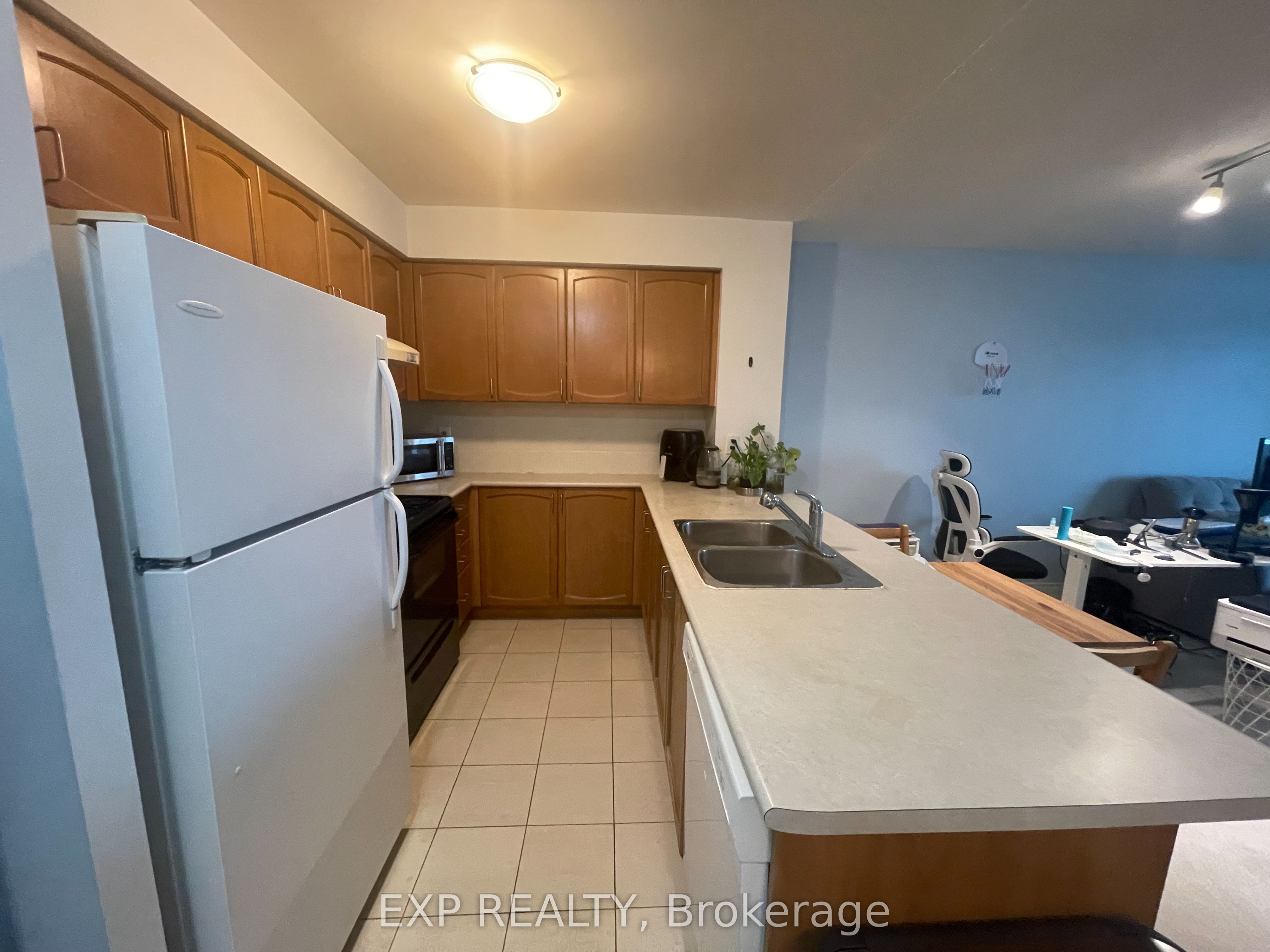 Residential in Toronto E09 4