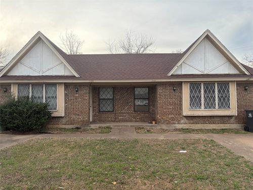 508 Matt Ln, Arlington, TX, 76012-3749 | Card Image