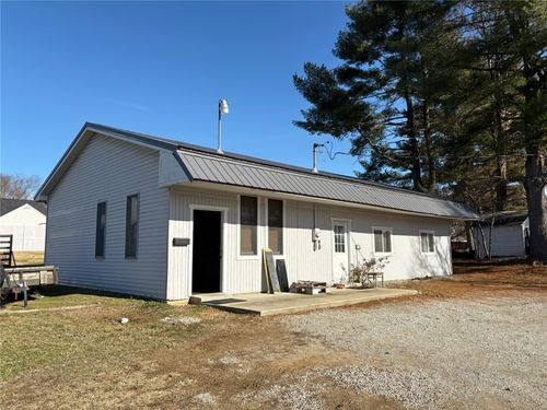 505 E Jourdan St, Newton, IL, 62448-1519 | Card Image