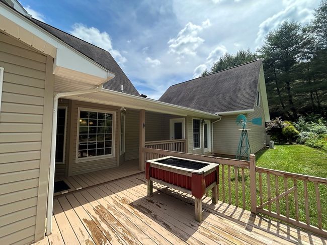 160 Cardova Drive, House other with 3 bedrooms, 3 bathrooms and 4 parking in Max Meadows VA | Image 42