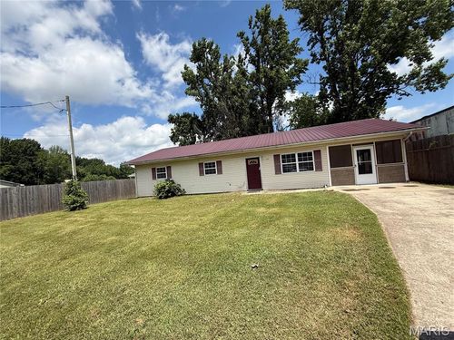 124 County Road 306, Poplar Bluff, MO, 63901-5069 | Card Image