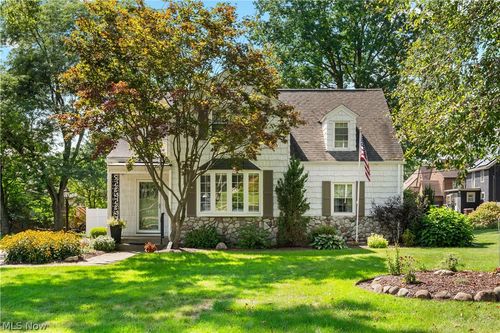 1519 11th St Ne, Massillon, OH, 44646-4453 | Card Image