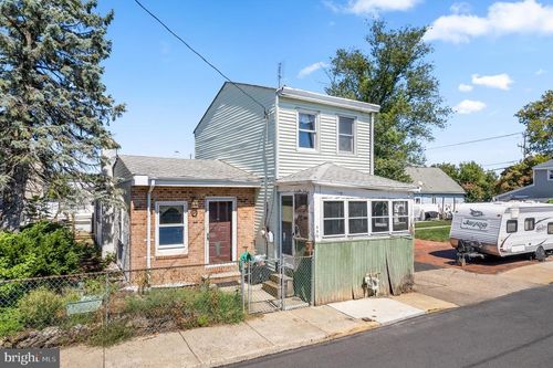 606 Green St, BRISTOL, PA, 19007-3505 | Card Image