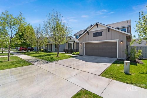 1359 W Sagwon Dr, Kuna, ID, 83634-4802 | Card Image