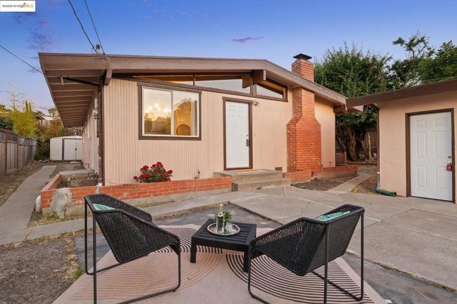 Front Yard | Image 34