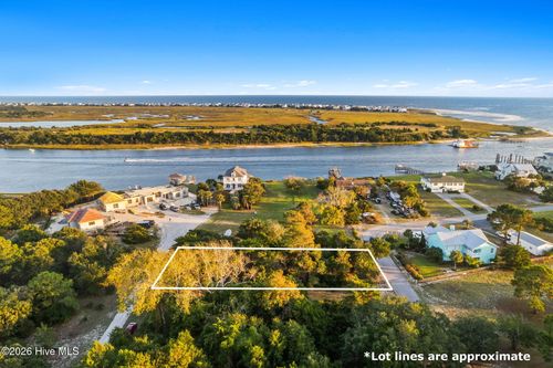 1717 Long Shore Dr Sw, Shallotte, NC, 28470-8903 | Card Image