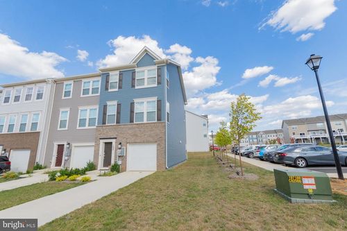 132 Winterplace Dr, CHARLES TOWN, WV, 25414-6064 | Card Image