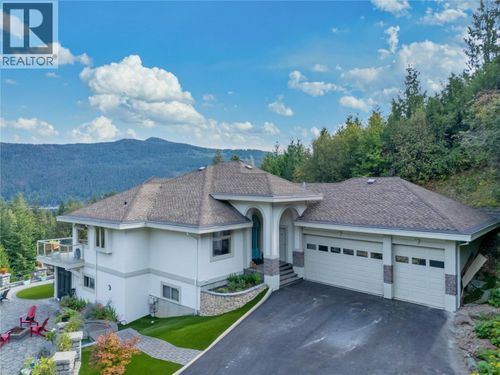 2422 Waverly Dr, Blind Bay, BC, V0E1H2 | Card Image