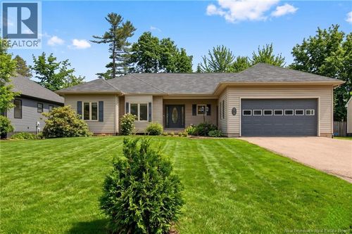 228 Lady Guinevere St, Moncton, NB, E1A6N9 | Card Image