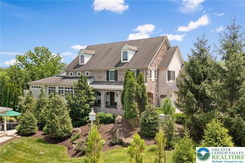 2055 Forge Run, Bethlehem, PA, 18015-5096 | Card Image