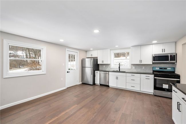 155 Old East Butler Road., House other with 4 bedrooms, 3 bathrooms and 3 parking in Summit Twp - BUT PA | Image 9