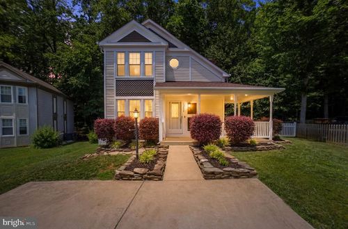 15232 Larkspur Ln, DUMFRIES, VA, 22025-1076 | Card Image
