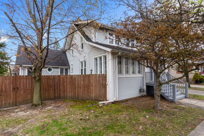 157 W Cambourne St, House other with 3 bedrooms, 2 bathrooms and null parking in Ferndale MI | Image 13