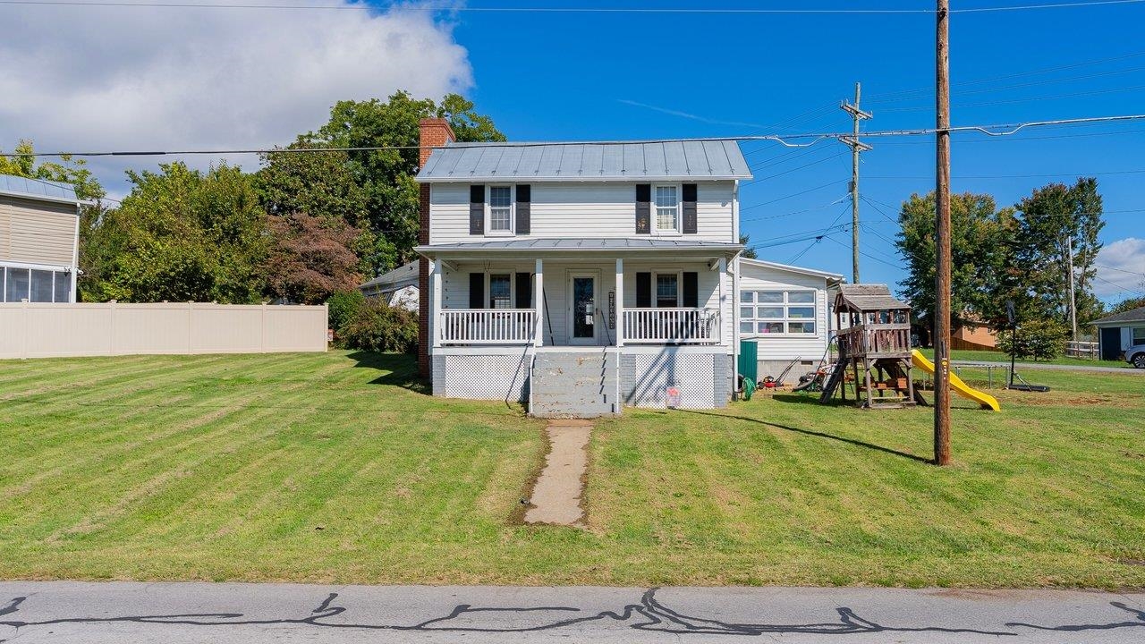 15 Luray Ave, For Sale in Luray - eXp Realty