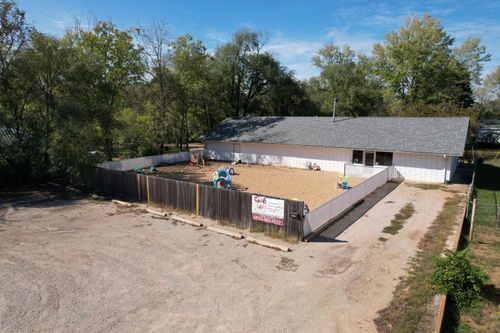 308 S Harris St, Willow Springs, MO, 65793-1621 | Card Image