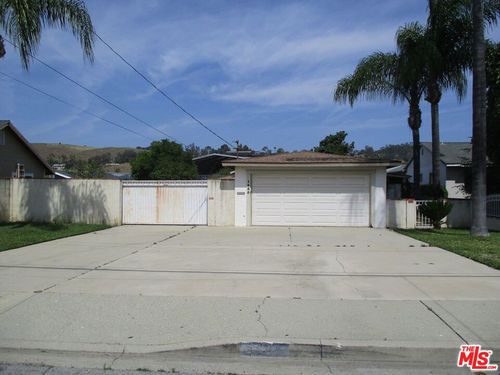 1435 Elwood Street, Pomona, CA, 91768 | Card Image
