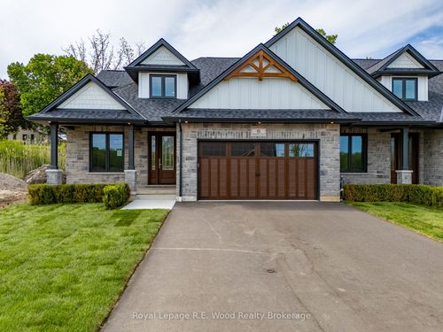 15 Greenhill Dr, Tillsonburg, ON, N4G0L4 | Card Image