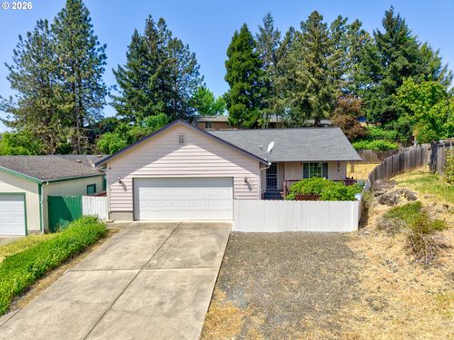356 Dark Horse St, Roseburg, OR, 97471-8265 | Card Image
