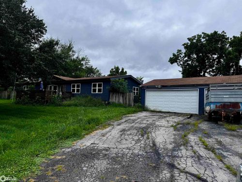 325 W 2nd St, Grand River, IA, 50108-7563 | Card Image