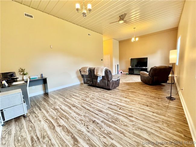 Living Room | Image 43