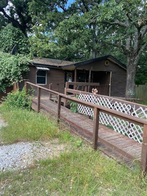 140 Garrett Ln, Gun Barrel City, TX, 75156-4213 | Card Image