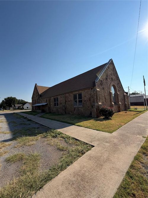 117 W Ash Street, Carnegie, OK, 73015 | Card Image