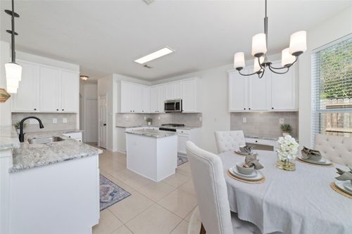 9938 Adobe Dr, Houston, TX, 77095-6975 | Card Image