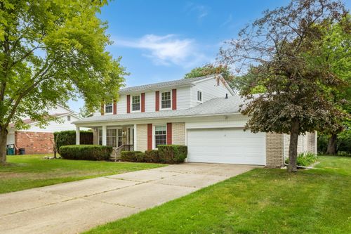 18210 Rainbow Dr, Lathrup Village, MI, 48076-4519 | Card Image