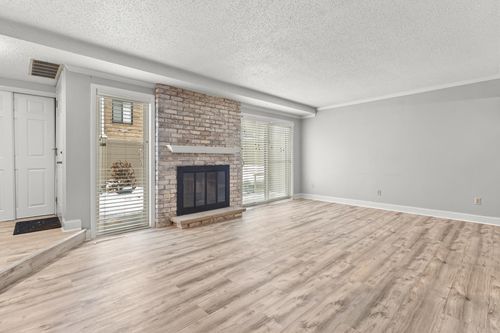 4521 Cedar Lake Rd S, Saint Louis Park, MN, 55416-3703 | Card Image