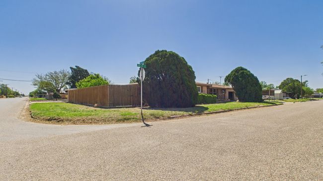 1512 Avenue K, House other with 3 bedrooms, 2 bathrooms and null parking in Abernathy TX | Image 5
