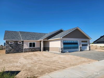 2143 Caribel Street, House other with 4 bedrooms, 2 bathrooms and 3 parking in Twin Falls ID | Image 1