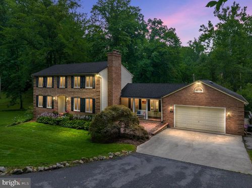 301 Whispering Oaks Ln, DAVIDSONVILLE, MD, 21035-2521 | Card Image