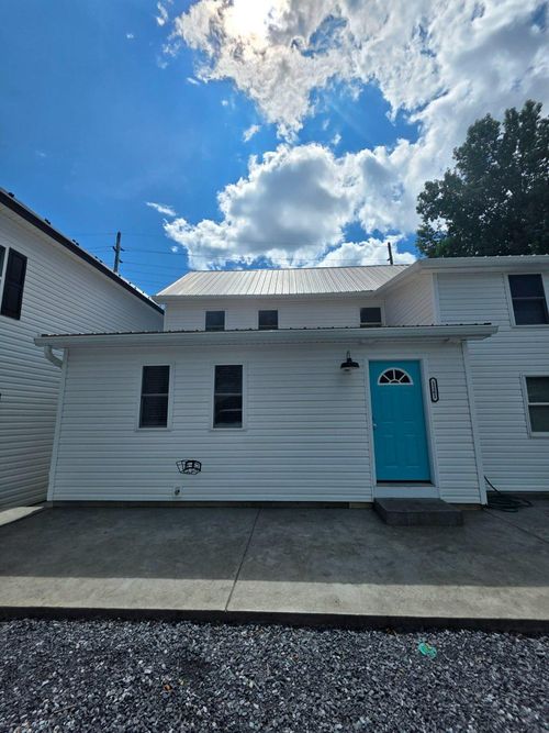 1261 Hammonds Mill Rd, HEDGESVILLE, WV, 25427-5924 | Card Image