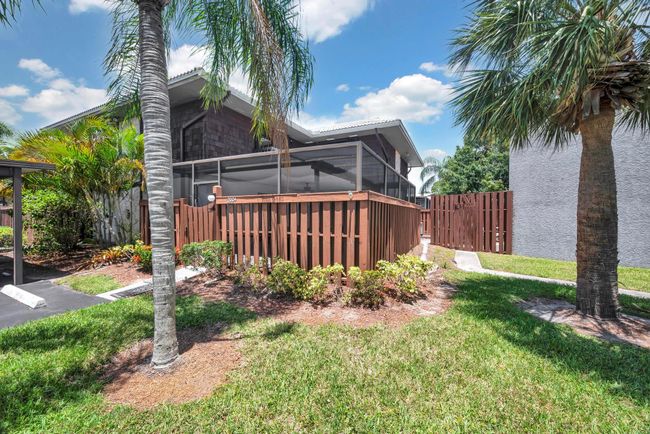 0 - 2004 Se Round Table Dr, Condo with 2 bedrooms, 3 bathrooms and null parking in Port St. Lucie FL | Image 35