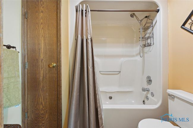 7424 Yawberg Rd, House other with 4 bedrooms, 3 bathrooms and 2 parking in Whitehouse OH | Image 25