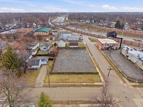000 Vassar Ave, Hazel Park, MI, 48030 | Card Image