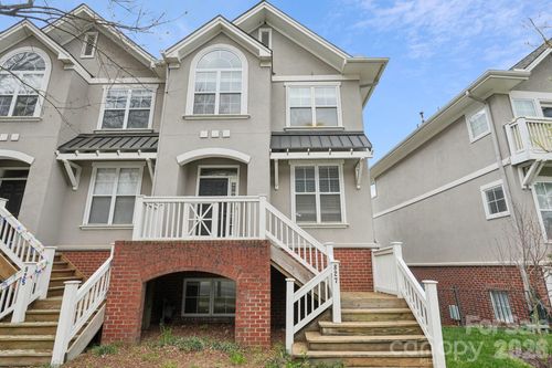 827 W 4th St, Charlotte, NC, 28202-1103 | Card Image