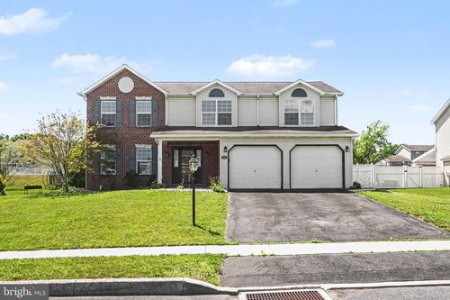 195 Martel Cir, DILLSBURG, PA, 17019-8718 | Card Image