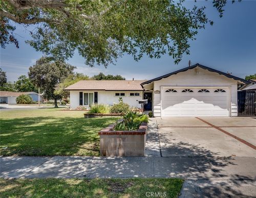 3027 W Elder Ave, Santa Ana, CA, 92704-3012 | Card Image