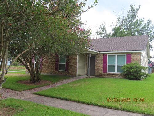 9228 Pascagoula Dr, Baton Rouge, LA, 70810-6805 | Card Image