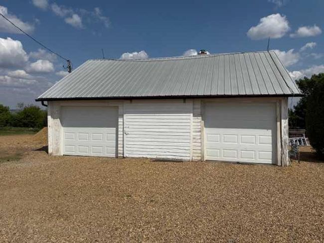 1301 Secondary Highway 576, House other with 4 bedrooms, 3 bathrooms and 10 parking in Drumheller AB | Image 35